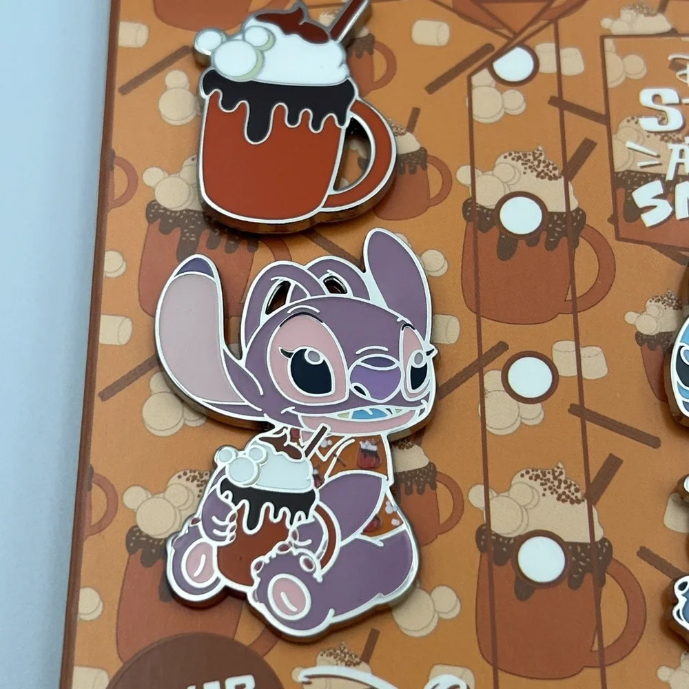Disney‎ Stitch Attacks Snacks Pin Hot Chocolate Cocoa 12/12 December NEW